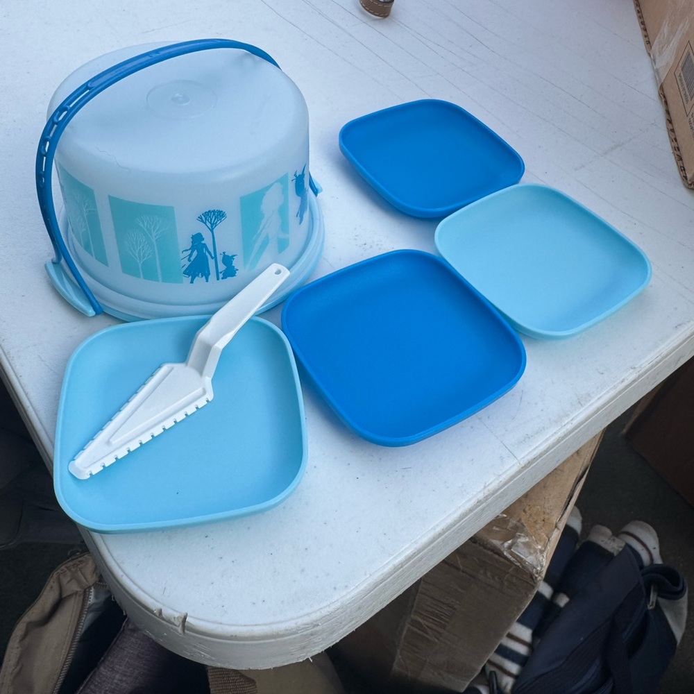 Frozen Tupperware Toys